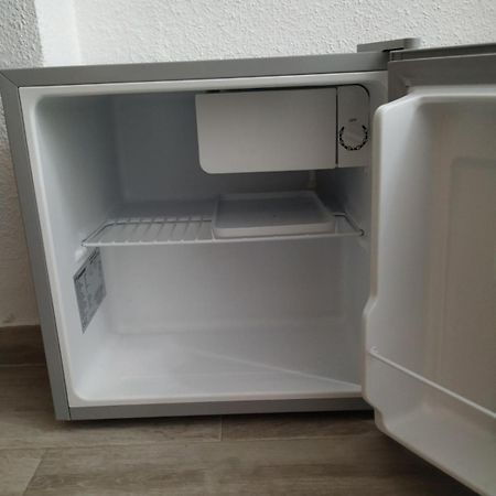 Hostal Cuatro Torres Madrid Ngoại thất bức ảnh