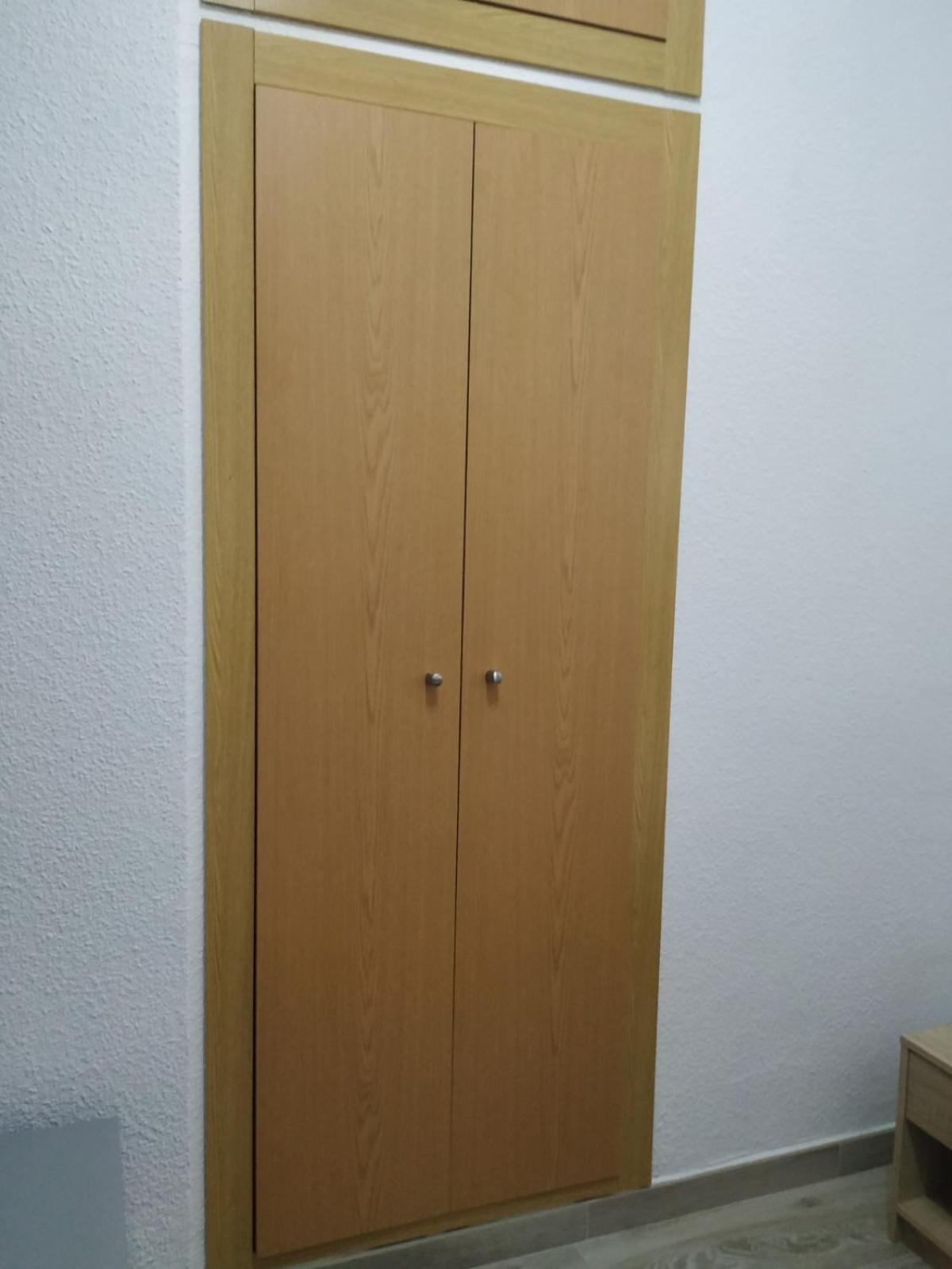 Hostal Cuatro Torres Madrid Ngoại thất bức ảnh